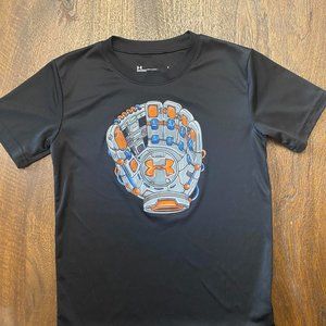 Under Armour Football Shirt Boys Size 7 EUC